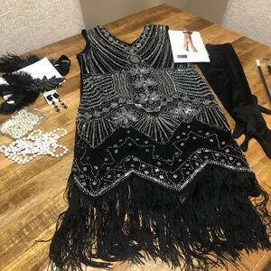 Roaring 20s /Flapper/Gatesbyblack fringe dress costume
